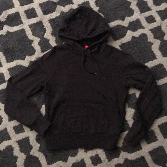 h and m black hoodie